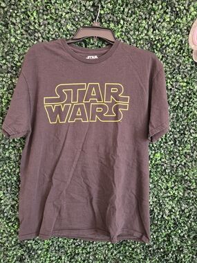 Star Wars Graphic Tee - Brown with Yellow Logo VTG Style Large